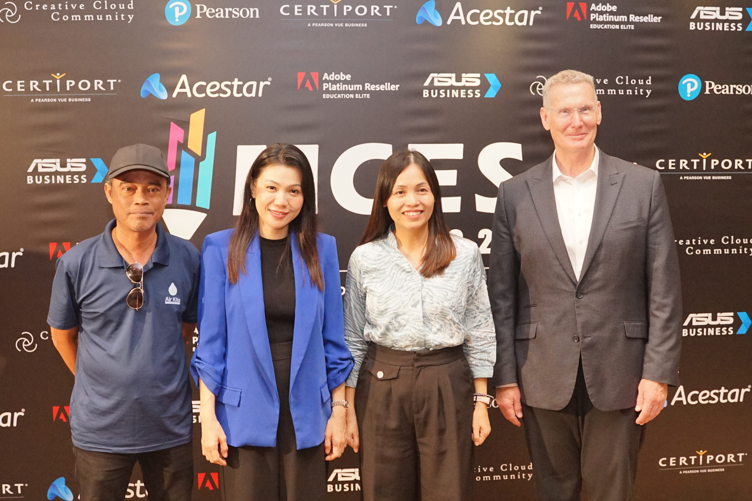 Group photo with (from left) Amlir Ayat, acting president of EcoKnights, the NGO partner for the CCC’s Adobe Certified Professional Malaysia National Championship 2024, Sit, Teo, and Jeffrey Lewis, vice president of Asia Pacific business development, a Pearson Vue Business